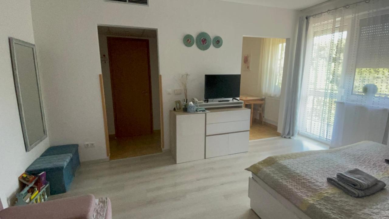 Joy Apartman Zalakaros Eksteriør billede